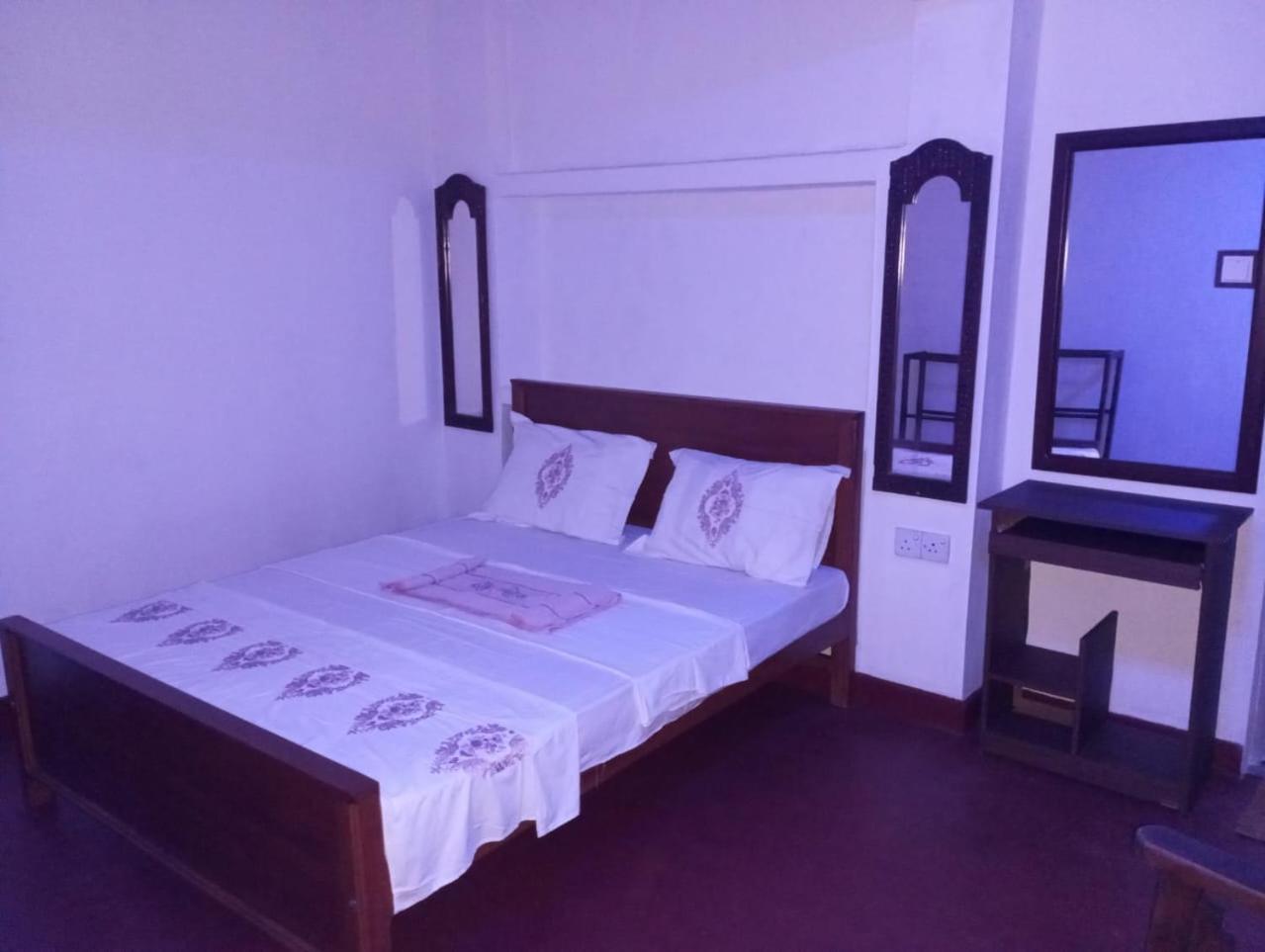 Relax Home Rambukkana Bagian luar foto