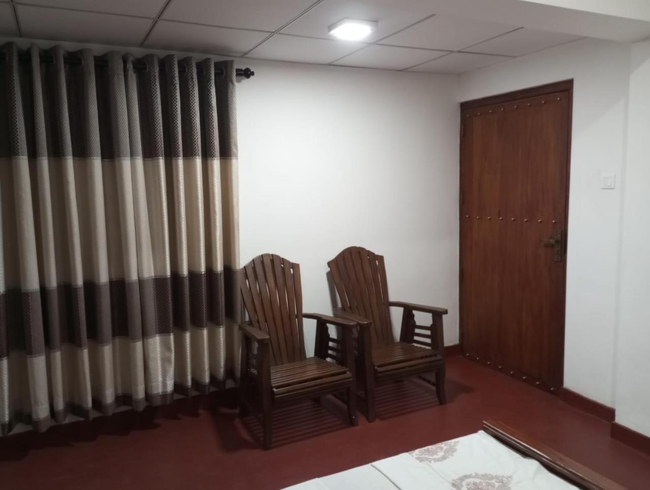 Relax Home Rambukkana Bagian luar foto