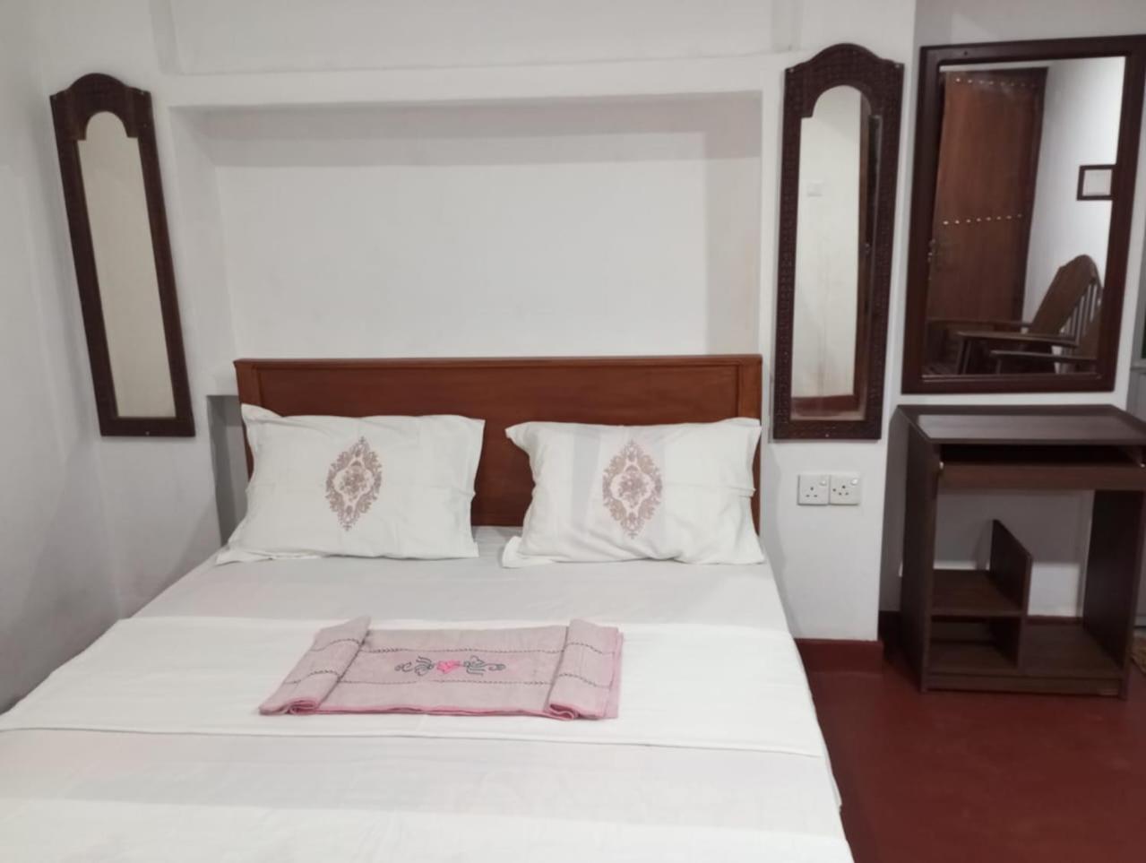 Relax Home Rambukkana Bagian luar foto