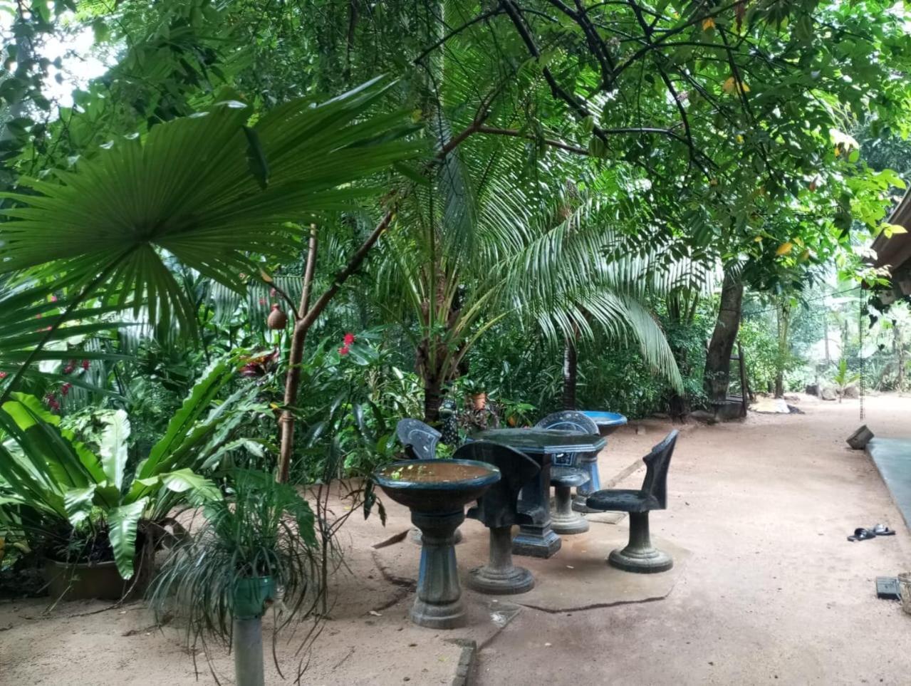 Relax Home Rambukkana Bagian luar foto