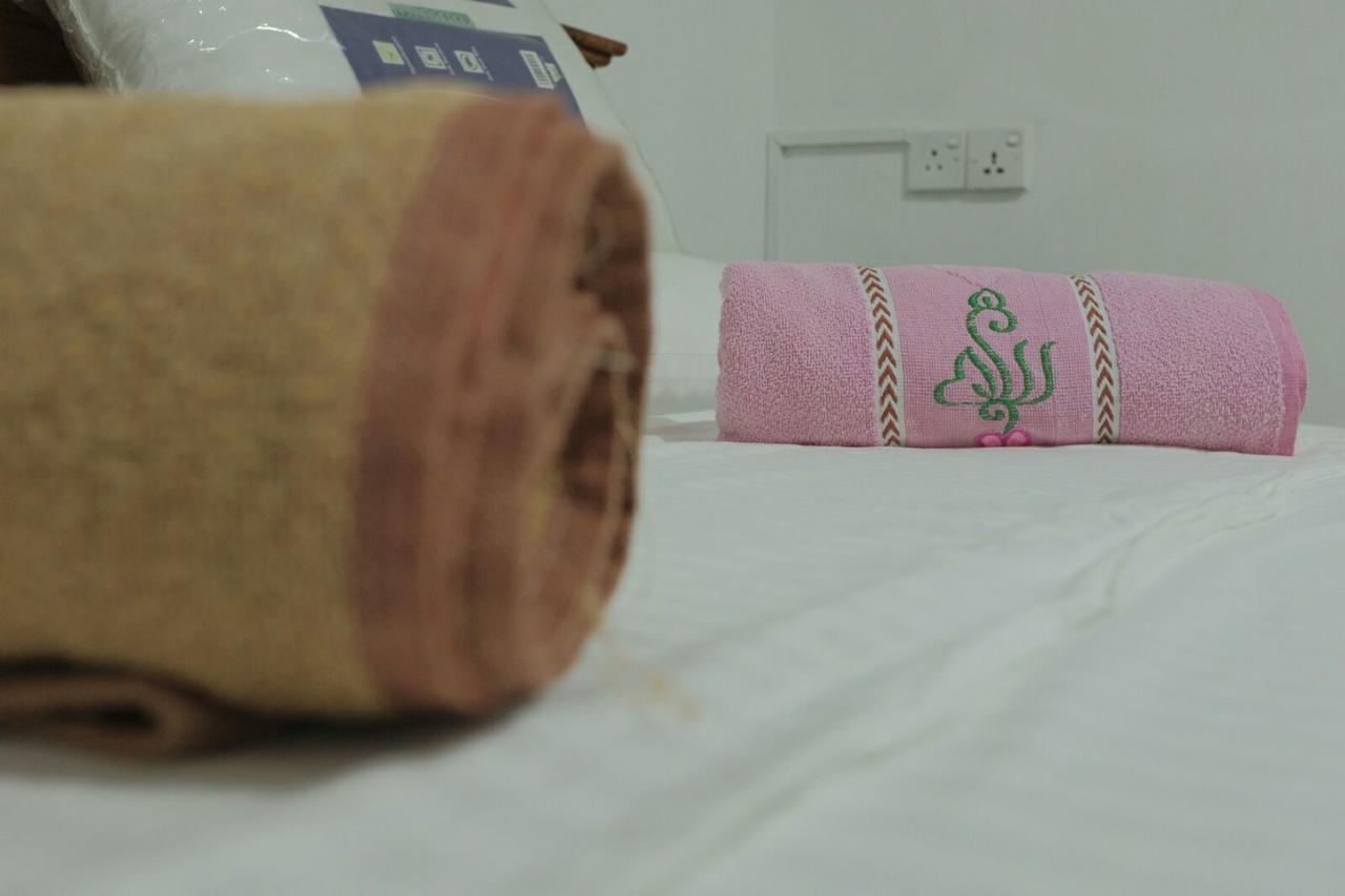 Relax Home Rambukkana Bagian luar foto